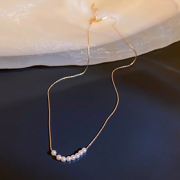 Simple Golden Daily Jewelry Simulated Pearl Chain Necklace - Picture 2 of 4